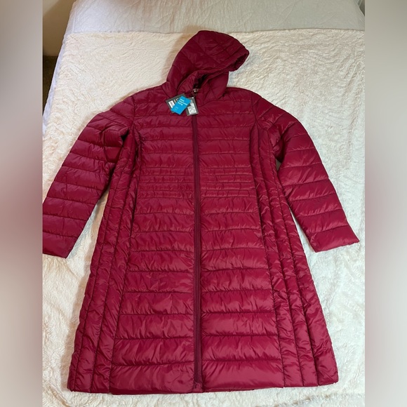 Winter puffer packable long coat by Primark. Red. Large size. - Picture 1 of 10